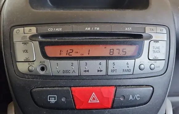 Toyota Aygo AB10 Radio/CD/DVD/GPS head unit 86120-0H010 IMPRK1491216