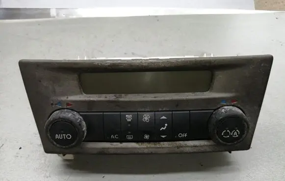 Renault Laguna II Climate control unit 8200181132A