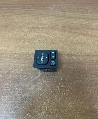 Toyota RAV 4 (XA40) Wing mirror switch 769747 183575