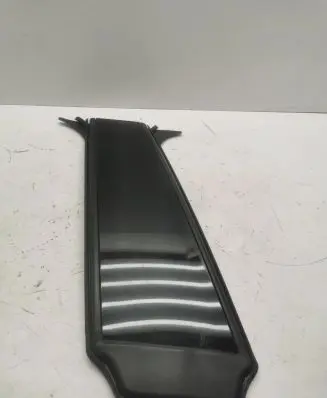 BMW 6 G32 Gran Turismo Front door glass trim molding 16081013 7392382