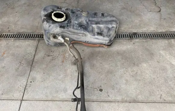 Honda CR-V Fuel tank E0BC00009 1304240252195 95T1G021M1