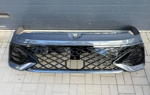 Volkswagen Golf VIII Front bumper 5H0807221