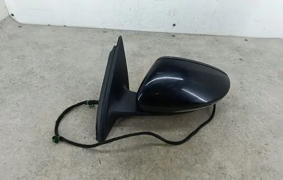 Volkswagen PASSAT B7 Front door electric wing mirror 3C0857933A