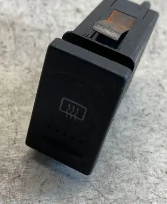 Volkswagen PASSAT B5.5 Windscreen/window heater switch 3b0959621c