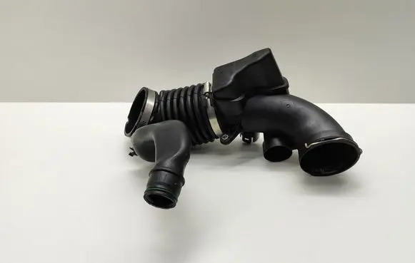 BMW 5 G30 G31 G38 Air intake duct part 8571706 13718571706 11564310