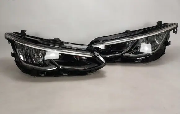 Volkswagen Golf VIII Headlights/headlamps set 5H1941005 5H1941006