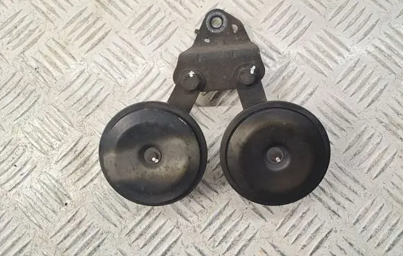 Toyota Avensis T270 Horn signal 8650005010