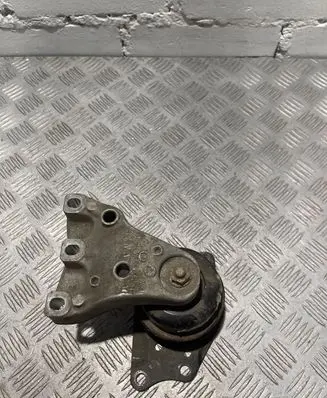 Seat Ibiza IV (6J,6P) Engine mount bracket 6Q0199262