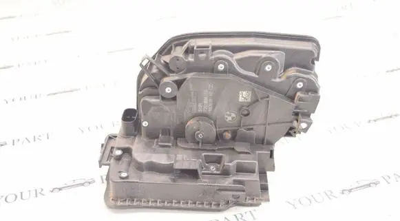 BMW X1 F48 F49 Front door lock 7281934
