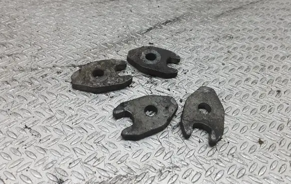 Land Rover Discovery Fuel Injector clamp holder