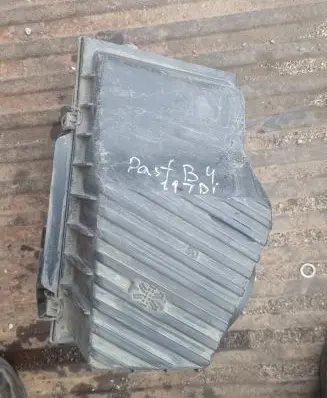 Volkswagen PASSAT B3 Air filter 