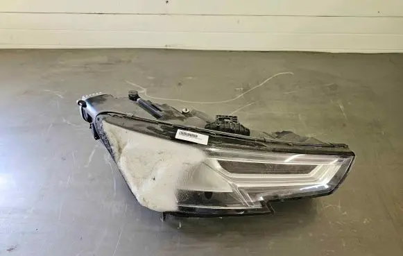Audi A4 S4 B9 Headlight/headlamp 8W0941034