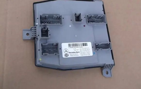 Mercedes-Benz CLS W257 SAM control unit A2139009219 2139009219