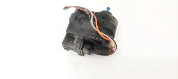 Headlight level adjustment motor