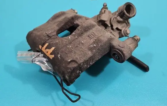Rear brake caliper