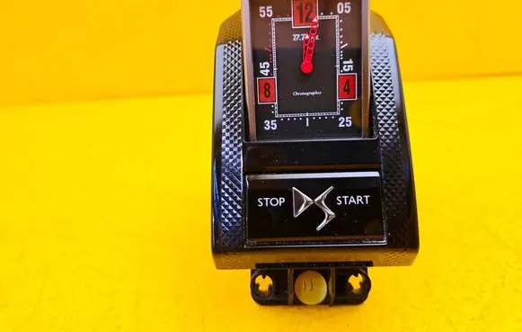 Citroen DS7 Crossback Clock 9826091780 503480110101 555480110