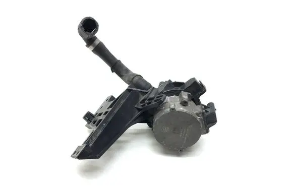 BMW 5 F10 F11 Electric auxiliary coolant/water pump 7592652 7566335