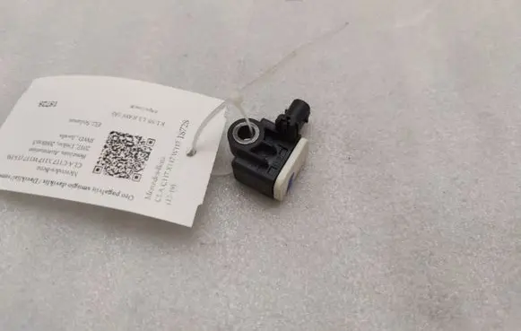 Mercedes-Benz CLA C117 X117 W117 Airbag deployment crash/impact sensor A1668210151