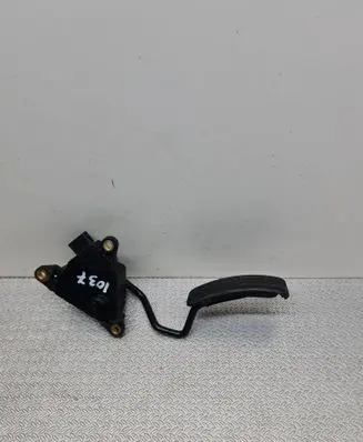 Renault Clio III Accelerator throttle pedal 8200297342 1816A