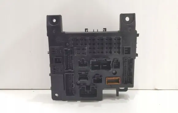 Mitsubishi ASX Fuse module 8637A322