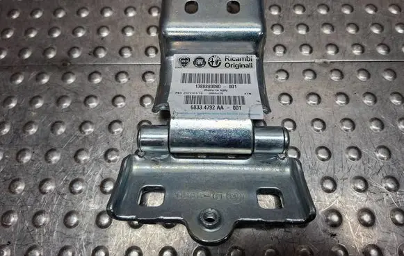 Fiat Ducato Rear door lower hinge S26336098 1388880080
