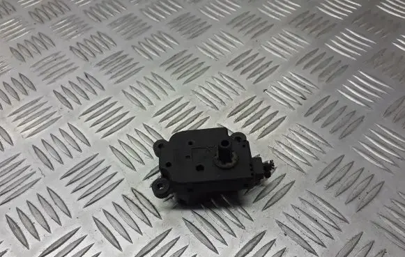Ford Mondeo Mk III A/C air flow flap actuator/motor 1S7H-19E616-AA