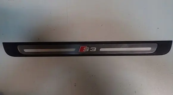 Audi A3 S3 8V Front sill trim cover 8V4853491A
