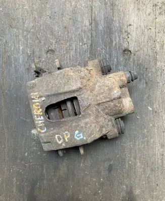 Jeep Grand Cherokee (WK) Rear brake caliper