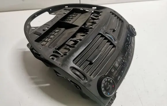 Mercedes-Benz E W211 Climate control unit 2118300385