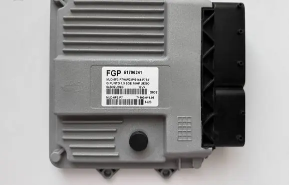 Fiat Grande Punto Engine control unit/module 51796241 MJD6F3P7
