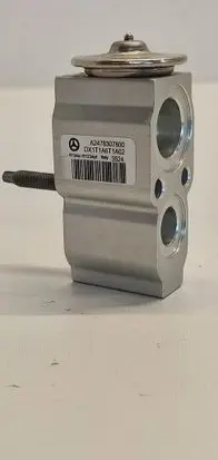 Mercedes-Benz B W247 Air conditioning (A/C) expansion valve A2478307800