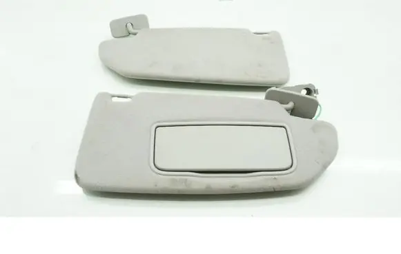 Volvo V70 Sun visor MMAUTKO16916