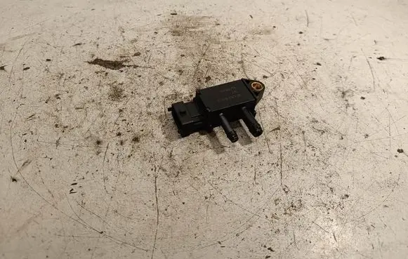Opel Insignia B Exhaust gas pressure sensor 55599659