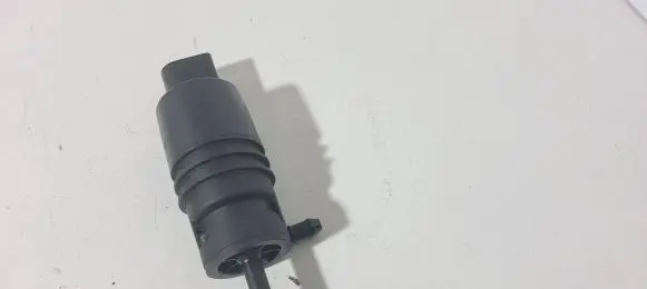 Volkswagen Crafter Windscreen/windshield washer pump 2218690121