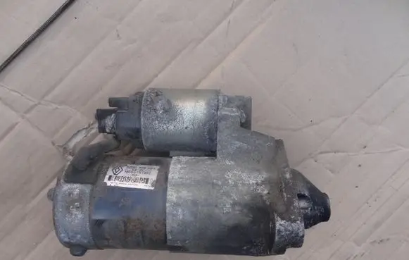 Renault Megane II Starter motor 8200306595