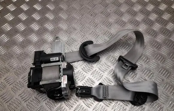 Audi Q7 4M Front seatbelt 4M0857706E