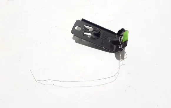 Volvo V60 Fender mounting bracket 31651846
