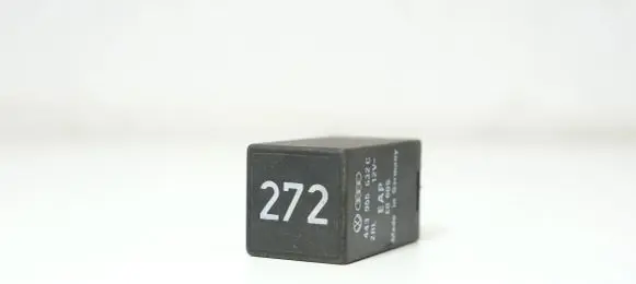 Audi A4 S4 B5 8D Other relay 443955532C