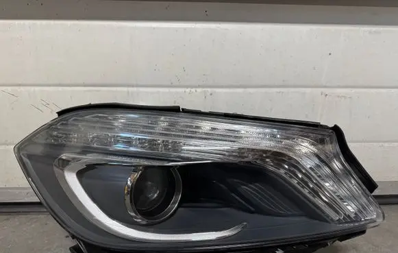 Mercedes-Benz A W176 Headlight/headlamp A1768201261