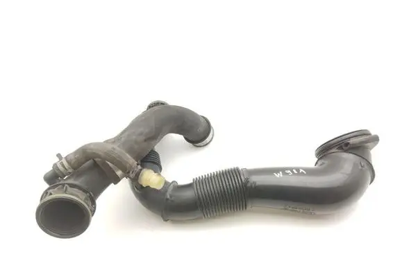 Porsche Macan (95B) Air intake hose/pipe 95B128532A