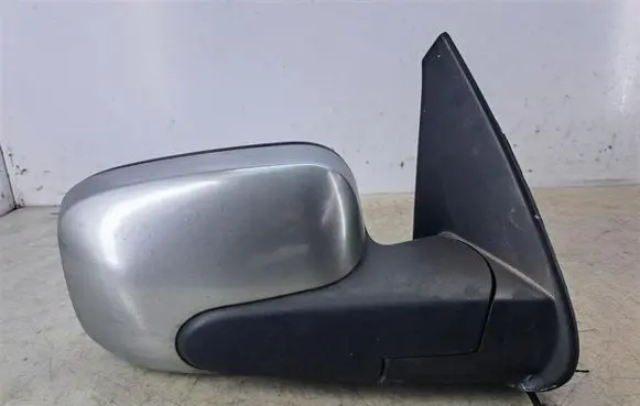 Chevrolet HHR Front door electric wing mirror 