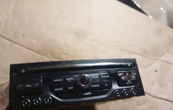 Peugeot 5008 Radio/CD/DVD/GPS head unit 20140719 18770B26 98083777XT