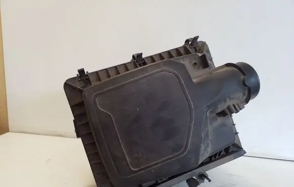 Ford Ranger Air filter box JB3G9600AB