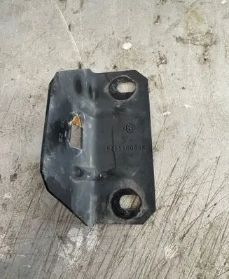 Radiator support slam panel bracket