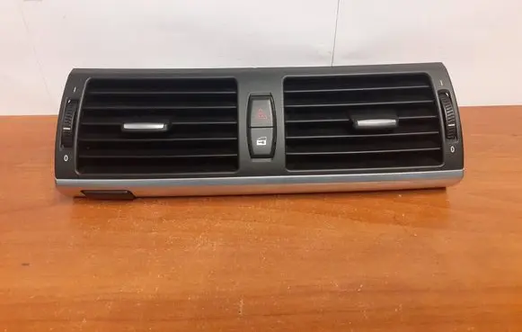 BMW X6 E71 Dash center air vent grill 9220101 14482110 9210705