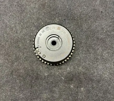 BMW 5 F10 F11 Camshaft pulley/ VANOS 7598001