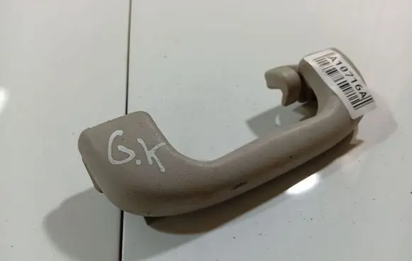 Rear interior roof grab handle