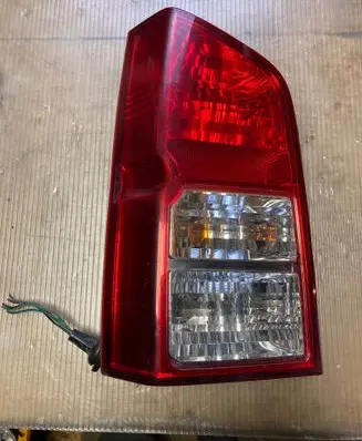 Nissan Pathfinder R51 Rear/tail lights 22016550