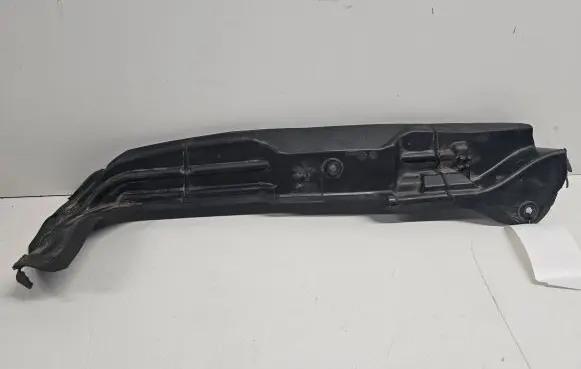 Fender end trim