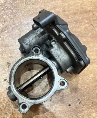 BMW 3 E90 E91 Throttle valve 7810752 10378517 08071004288